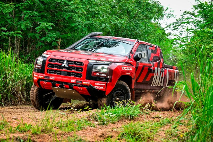 Mitsubishi Triton AXCR 2026 Ralliart Cà Mau